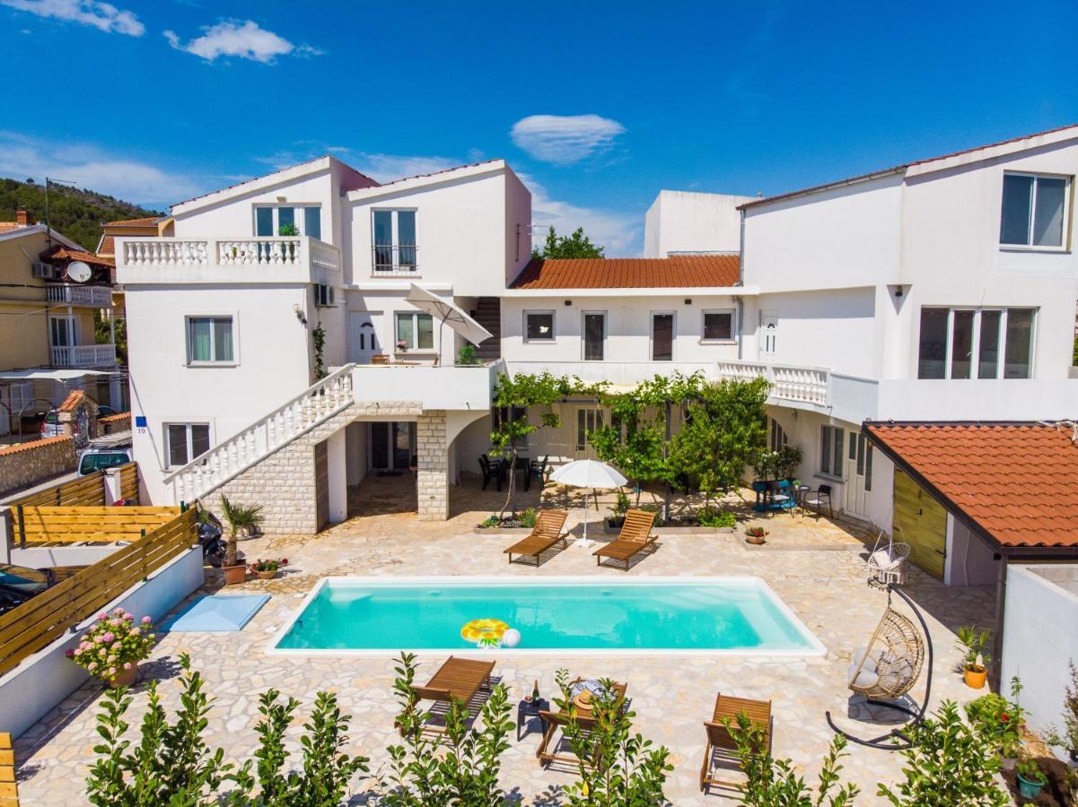 Apartments Barbara Tribalj Exterior foto